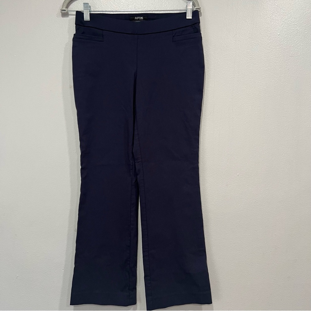 Apt.‎ 9 straight leg trouser size 4P dark blue pull on